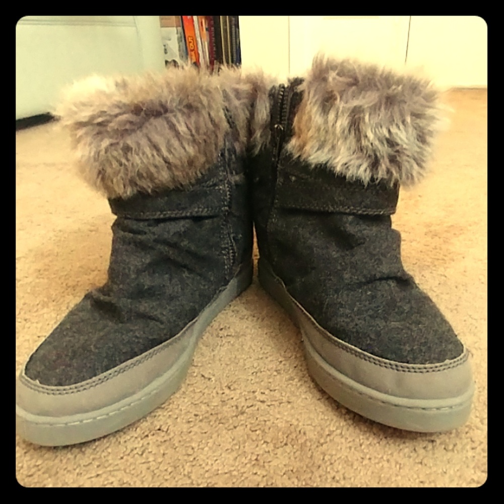 Roxy furlined booties